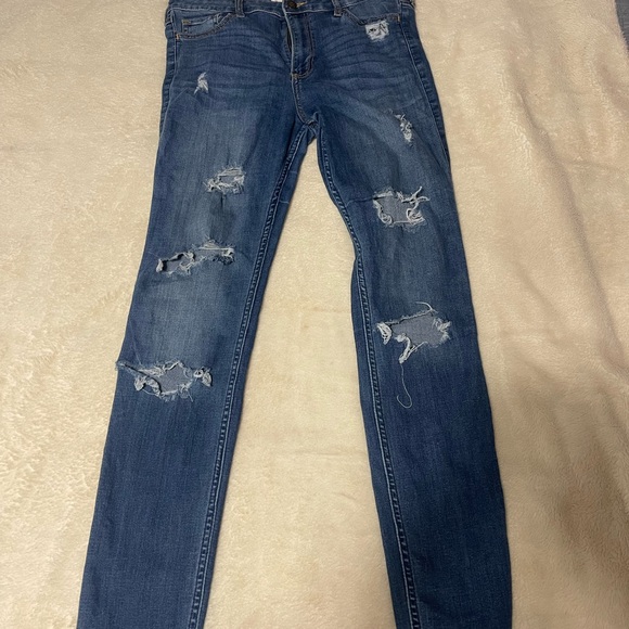 Hollister Women's Distressed Raw Hem High Rise Super Skinny Jeans | 9L - Picture 2 of 5